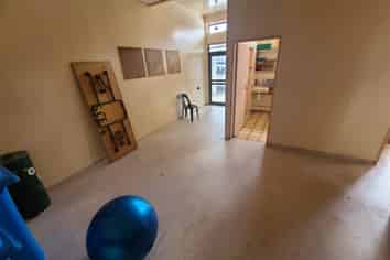 180M² REAR PREMISES ON QUEEN STREET
