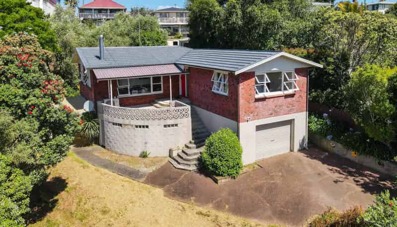 15 Pohutukawa Avenue, Orewa