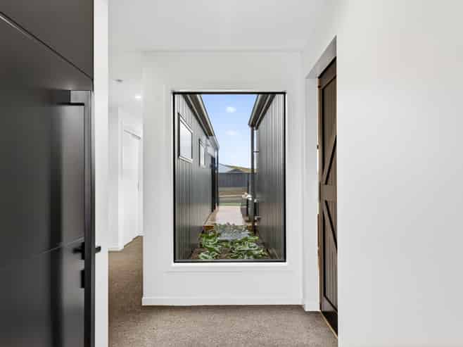 7 Annie Aranui Drive, Mission Hills, Poraiti