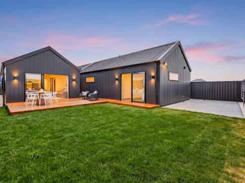 7 Annie Aranui Drive, Mission Hills, Poraiti