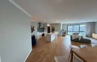 11 Tutira Place, Poraiti