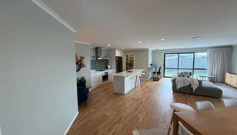 11 Tutira Place, Poraiti