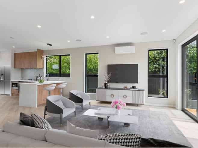 7D  Edgewater Grove, Orewa