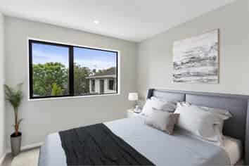 7D  Edgewater Grove, Orewa