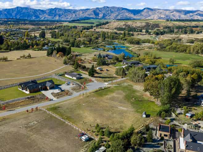 14 Head Place, Albert Town