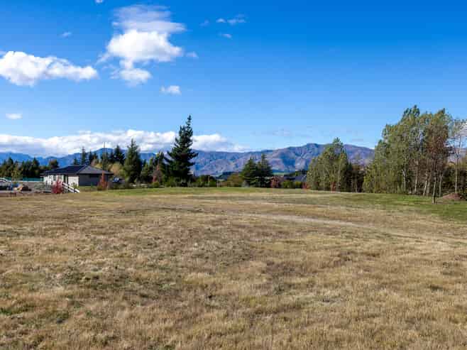 14 Head Place, Albert Town