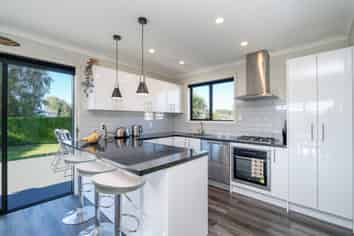 107 Tummel Court, Glengarry