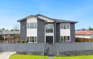 24 Priestley Drive, Bucklands Beach