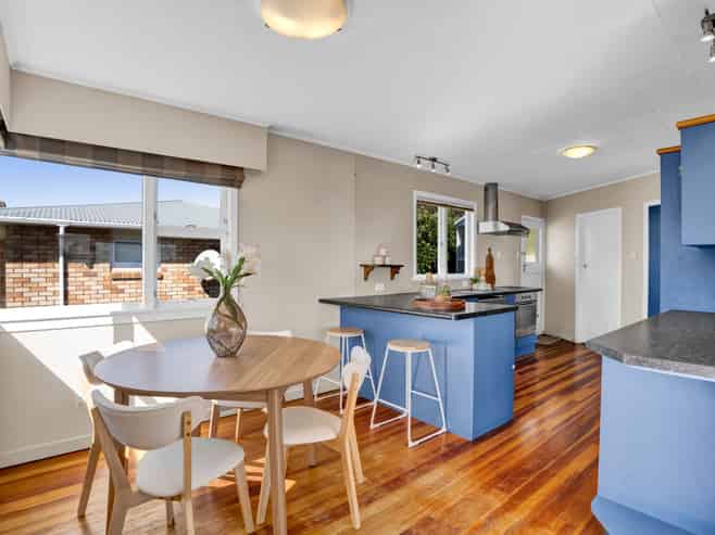 182 Ngamotu Road, Spotswood