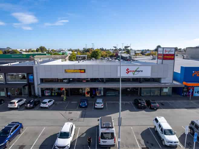 Prime Large Format Retail Building For Sale
