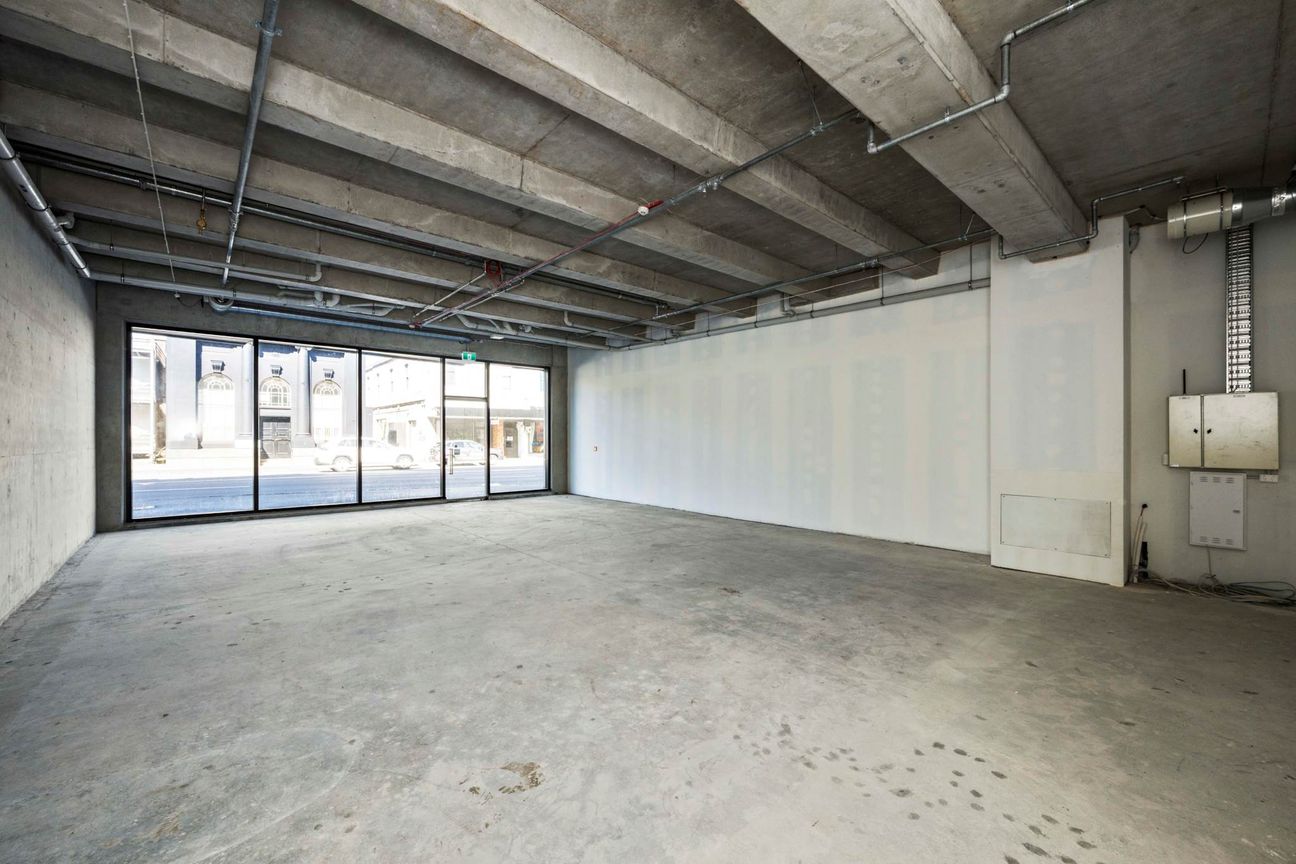 YOUR BLANK CANVAS AWAITS - Ansicht 2