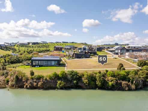 60 Omahina Street, Raglan