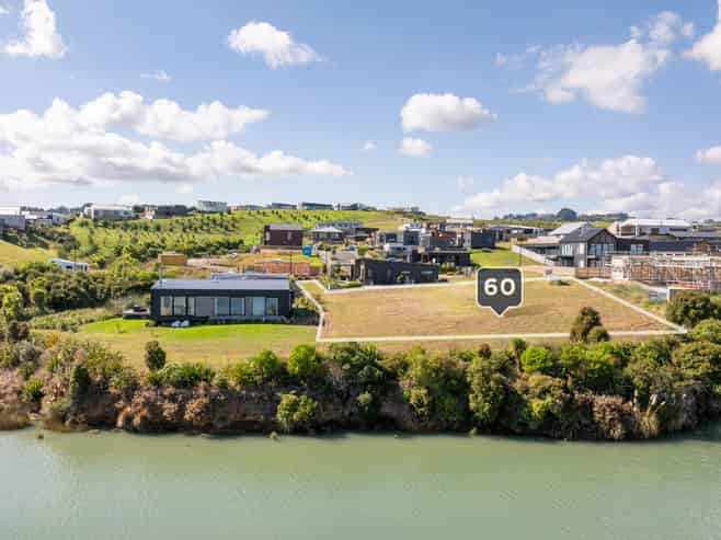 60 Omahina Street, Raglan