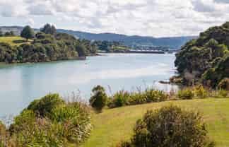 60 Omahina Street, Raglan