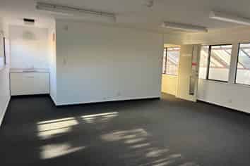 BITE-SIZED GLENFIELD OFFICE OPPORTUNITY
