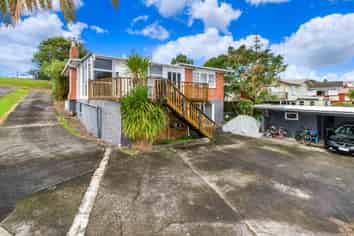 450 Don Buck Road, Massey