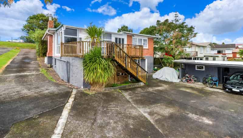 450 Don Buck Road, Massey