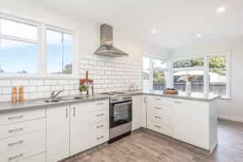 329 Wainoni Road, AVONDALE