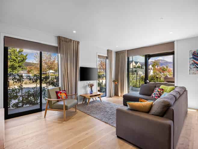 24 Bellfield Lane, Wanaka