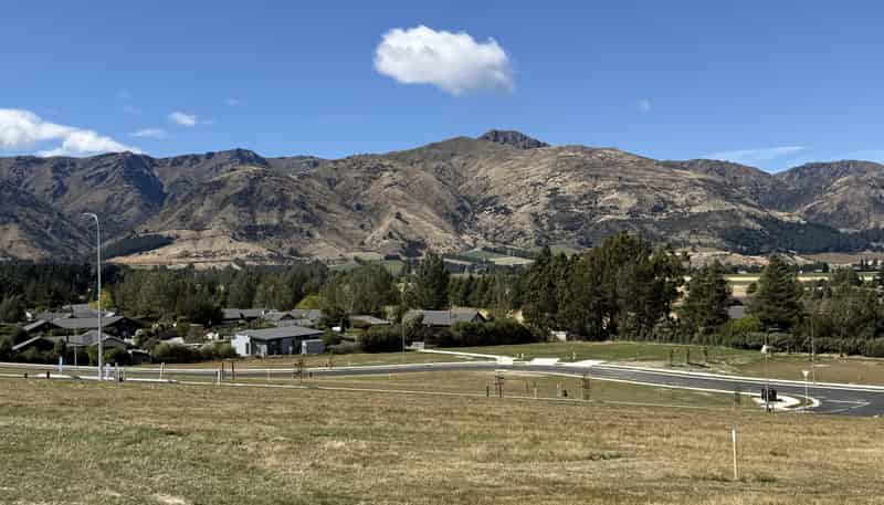 12 Pouakai Street, Lake Hawea