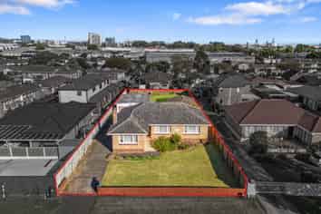 64 Puhinui Road, Manukau