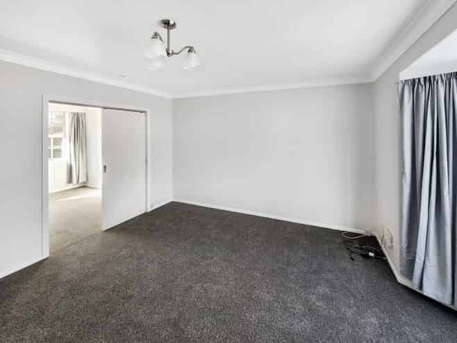 A/208 Waterloo Road, Waterloo