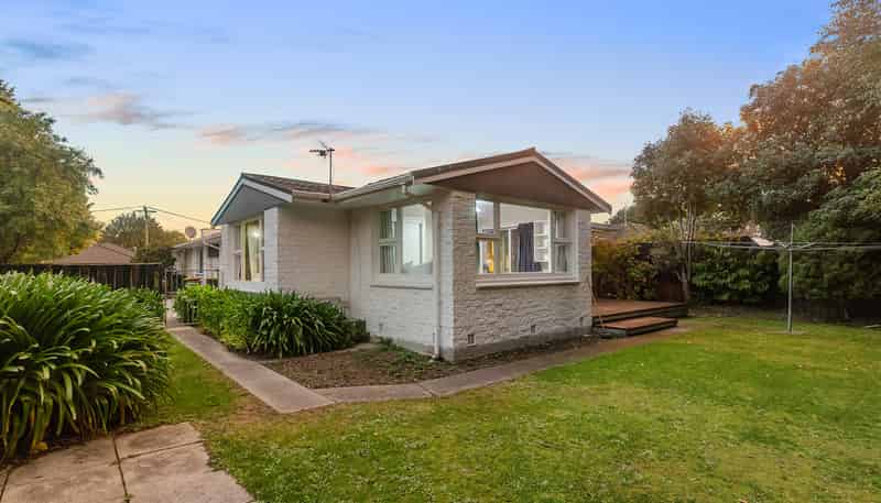 2/4 Kyeburn Place, Avonhead