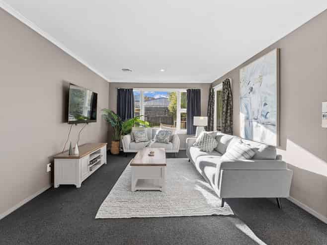 2/4 Kyeburn Place, Avonhead