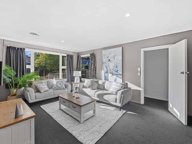2/4 Kyeburn Place, Avonhead