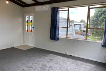 8A Windsor Place, Mairangi Bay