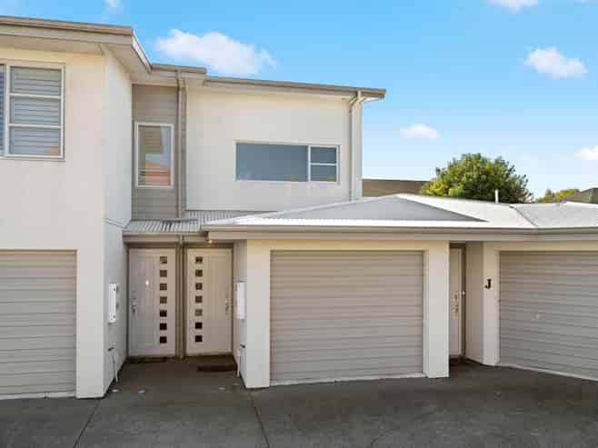 9I Denver Place, Hamilton East