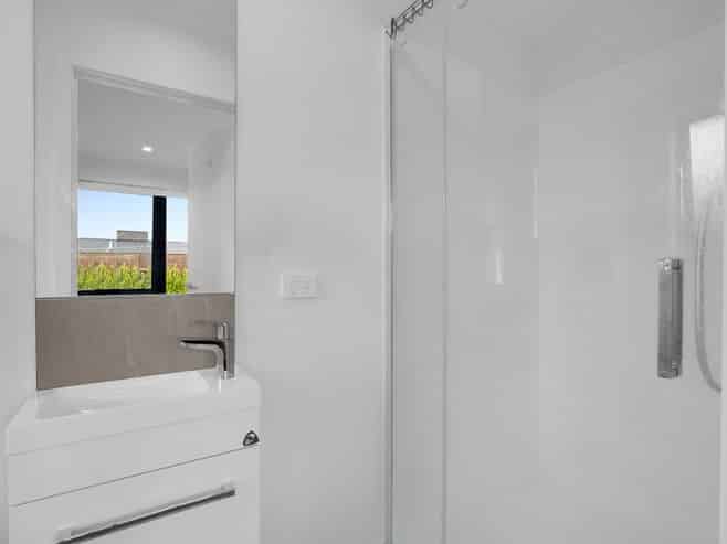 4/223 Baverstock Road, Grandview Heights