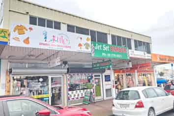 PAPATOETOE OFFICE FOR LEASE
