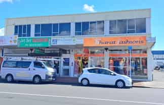 PAPATOETOE OFFICE FOR LEASE
