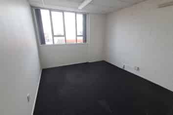 PAPATOETOE OFFICE FOR LEASE
