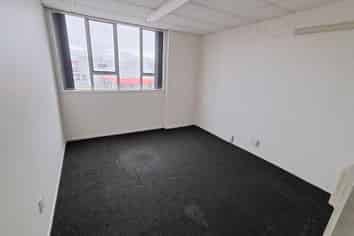 PAPATOETOE OFFICE FOR LEASE
