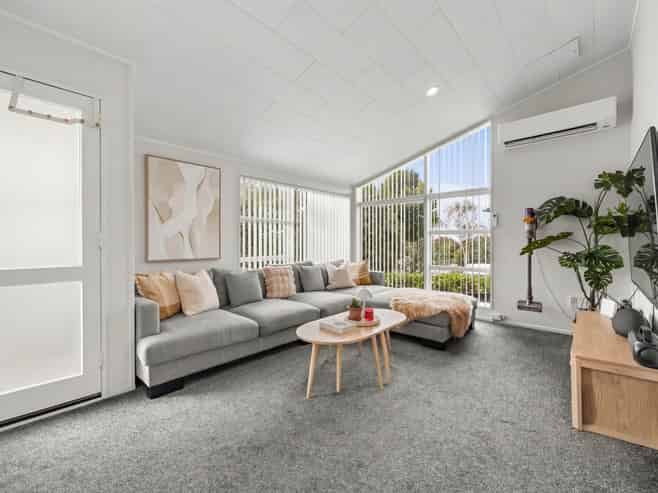 27B Keegan Drive, Massey