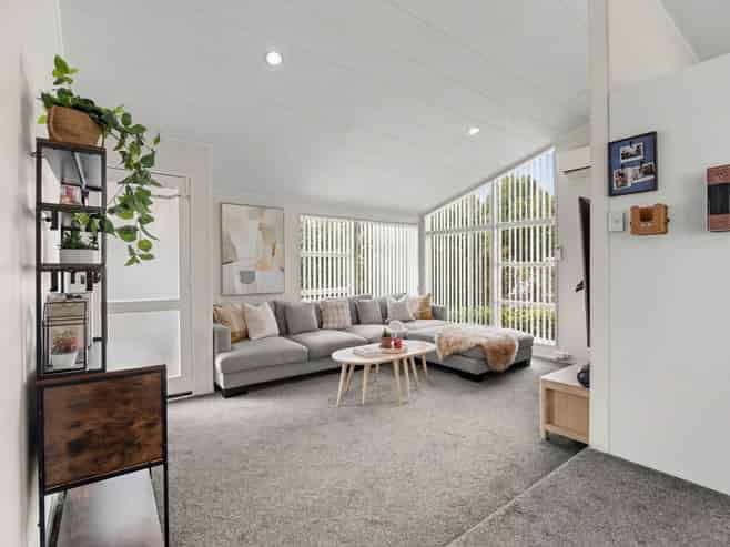 27B Keegan Drive, Massey