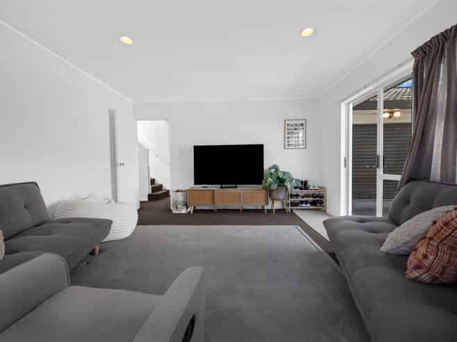 3/27 Halsey Road, Manurewa