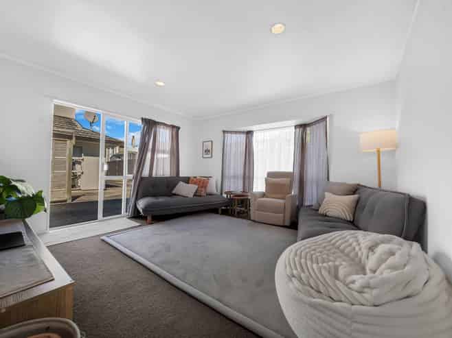 3/27 Halsey Road, Manurewa