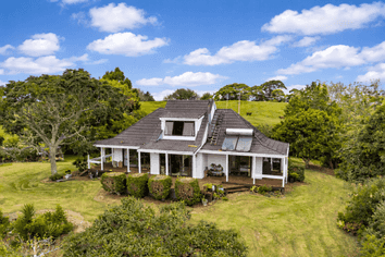 3136 State Highway 1, Umawera