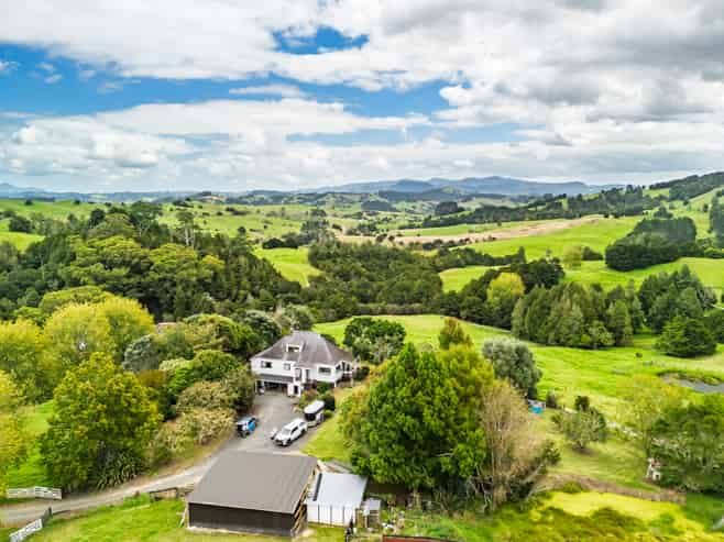 3136 State Highway 1, Umawera