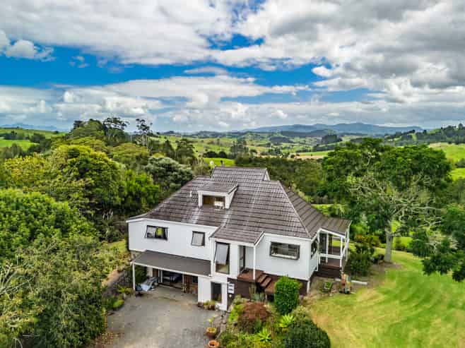 3136 State Highway 1, Umawera