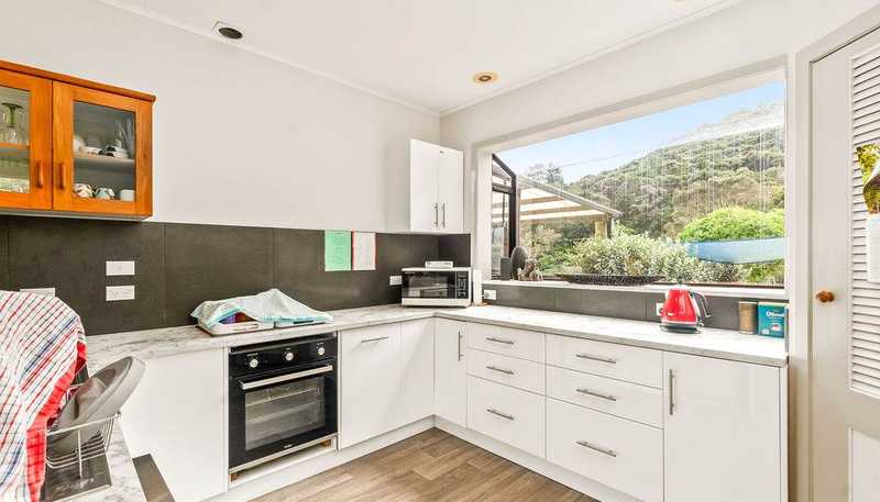 1 Ward Drive, Opua