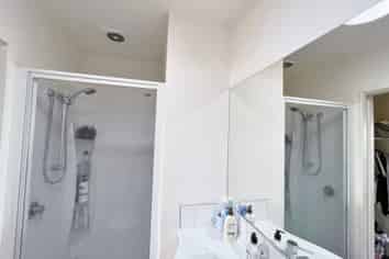 7/4 Brockworth Pl, Riccarton