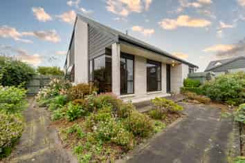 6 Orielton Place, Gleniti