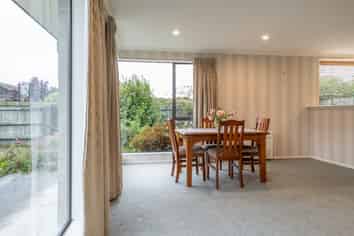 6 Orielton Place, Gleniti