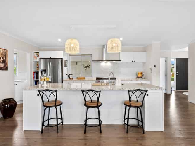 7 Queen Palm Lane, Maunu