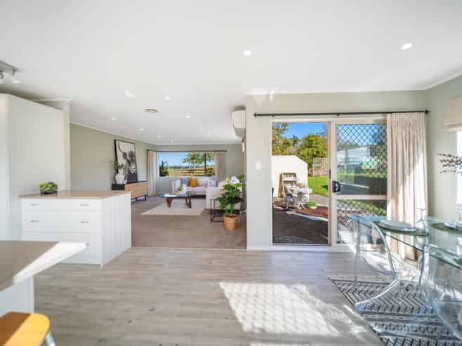 61B Whatapaka Road, Karaka