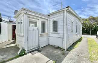B/17 East Street, Petone